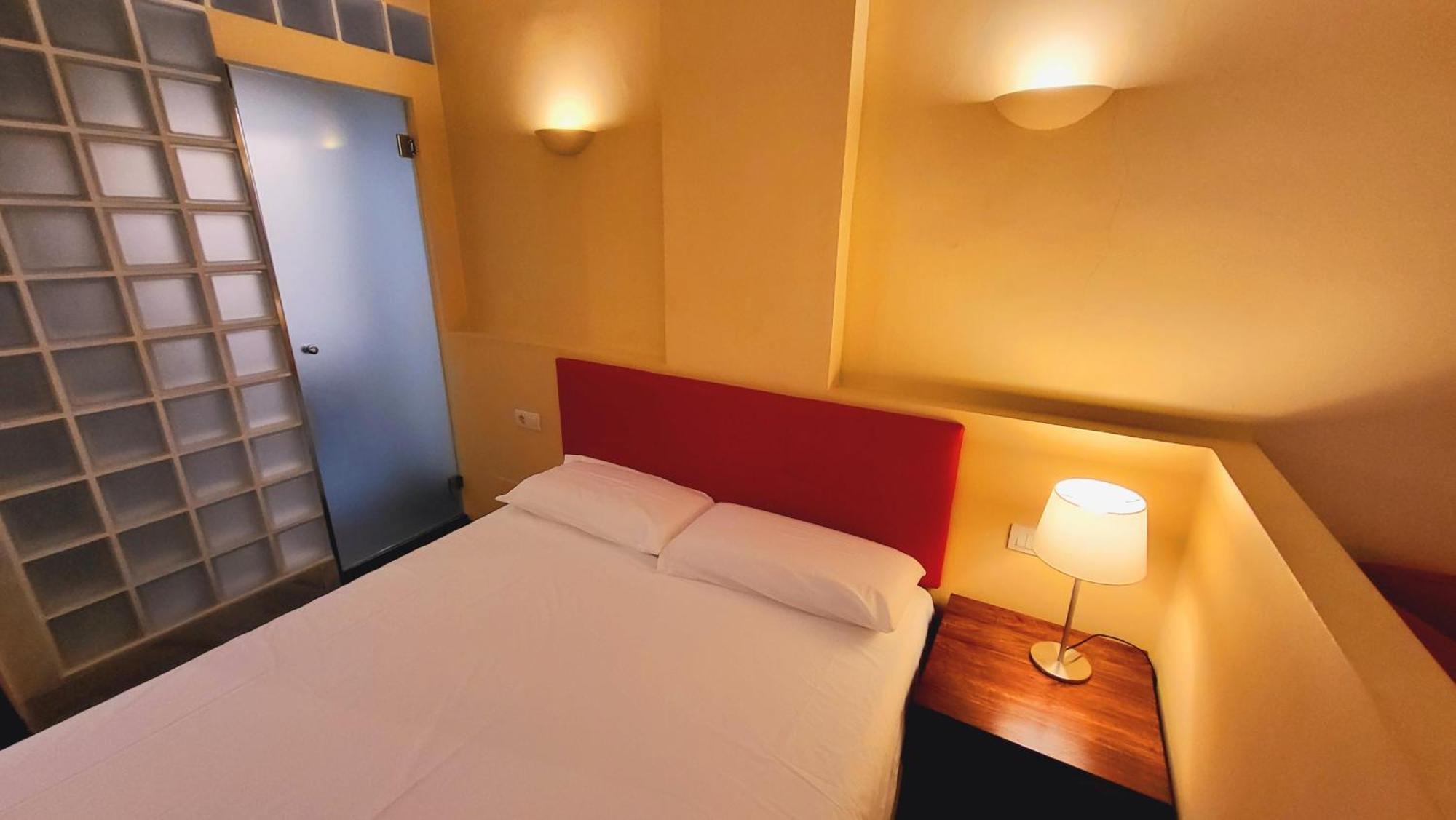 Ramblas Plaza Catalunya -wi-fi 300 Mbps Apartamento Barcelona