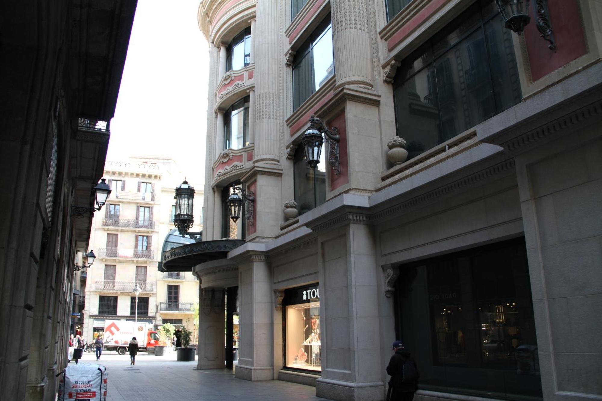 Ramblas Plaza Catalunya -wi-fi 300 Mbps Appartamento